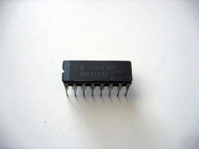 DM54123J nsc dual multivibrator SN54123J SN74123J ic 2P