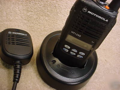 Motorola HT1250 uhf 403-470 mhz portable radios