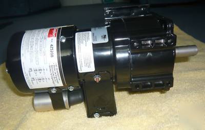 Dayton 4Z520B parallel shaft ac gearmotor~1/15 hp~ 1 ph