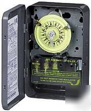 Intermatic T103 indoor 120-volt 40-amp mechanical timer