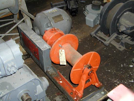 Harris winch puller 1 ton 5 hp a-1 condition