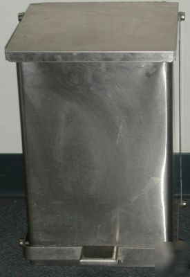 Detecto C24 stainless steel trash can 6 gallons