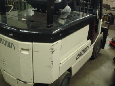 2001 crown 60-e electric forklift with sideshift