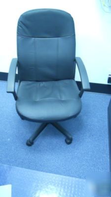 New belmore black leather manager's chair adjustable $