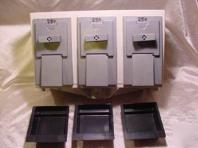 Complete vendstar housing 3 coin chutes & 3 coin trays