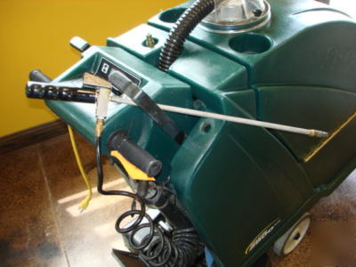 Nobles tennant falcon 2800 carpet extractor cleaner