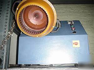 Dannemann SL5-1 dry centrifugal disc finishing machine