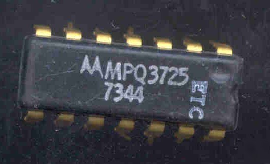 Motorola MPQ3725 quad transistors ic gold pins