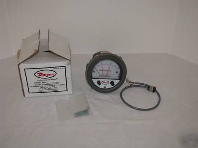 New dwyer photohelic differential pressure switch/gage 