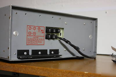Fluke 332D/ab voltage standard/calibrator with manuals