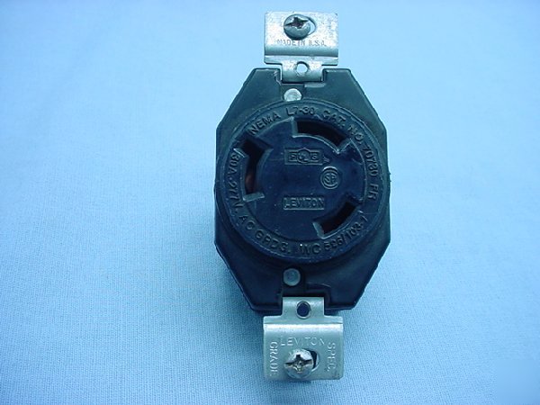 Leviton L7-30 locking receptacle outlet 30A 277V
