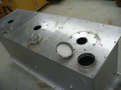 3 bay welded stainless steel tank 62