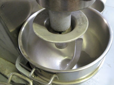Blakeslee-80 quart all purpose dough mixer 5523 pretzel