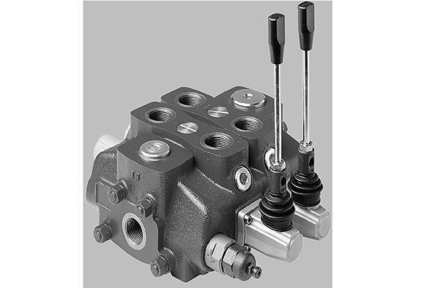 Flowfit hydraulic 5 bank lever valve 240L/min 1