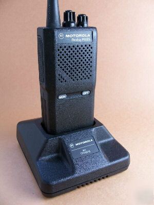 New mint motorola radius P1225 uhf 2-ch radio w/ battery