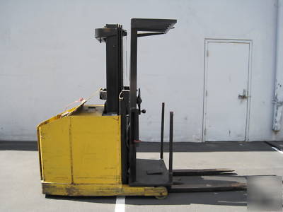 Prime mover oe-30 3,000LB order picker 15' mast 24 volt