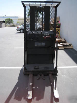 Prime mover oe-30 3,000LB order picker 15' mast 24 volt