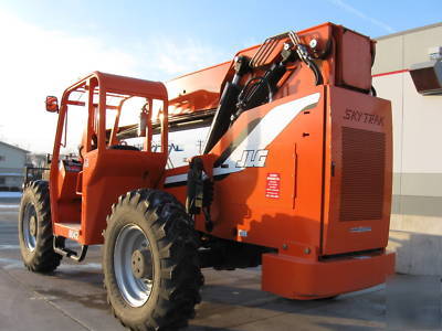 Skytrak 8042 telescopic forklift telehandler lift jlg