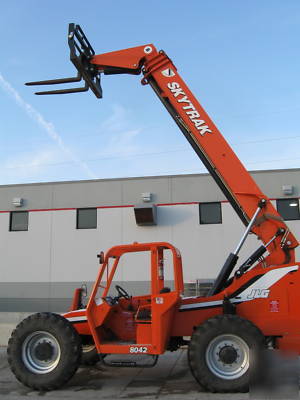 Skytrak 8042 telescopic forklift telehandler lift jlg