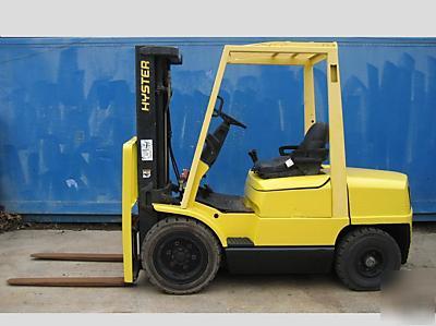New forklift hyster 6,000# air tire( ) 3 stg mast, gas 