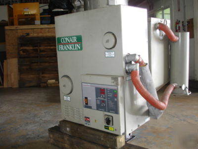 Conair/franklin resin dryer with dry-hopper