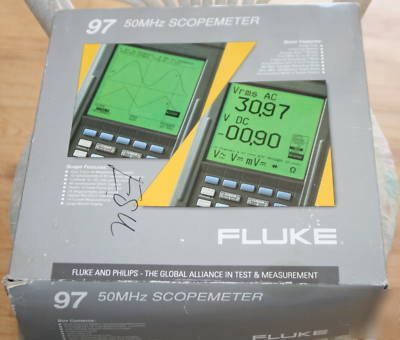Fluke 97 50 mhz scopemeter w/box,manual, probes & ps