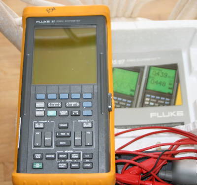 Fluke 97 50 mhz scopemeter w/box,manual, probes & ps