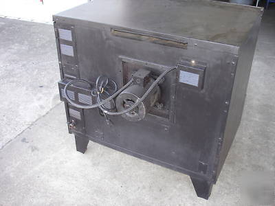 Used garland nat gas convection oven full size TG3