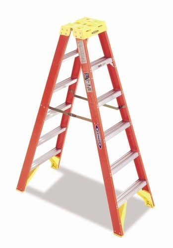 Werner 4 foot fiberglass 2-way stepladder 300 lb rated