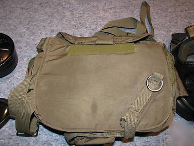 Gas mask with bag, tinted lenses & cartridge, military