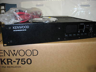 New ** repeater kenwood TKR850 uhf 16CHANNELS**
