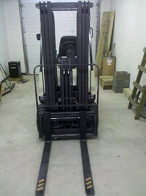 Nissan PE50Y electric forklift