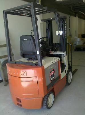 Nissan PE50Y electric forklift