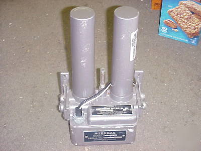 Purgas heatless air dryer model HF200-409-Y36 1/4