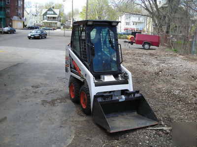 Bobcat 463- series year 2008 only 80 hours heated cab