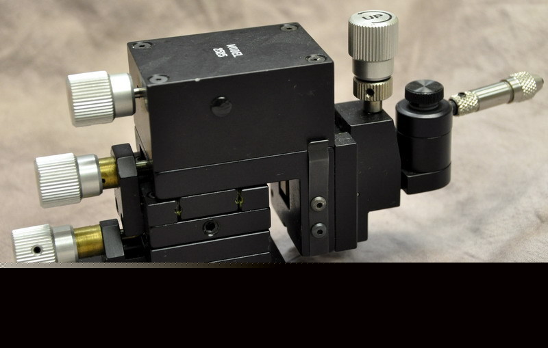 Micromanipulator 2525 3 axis positioner nice 