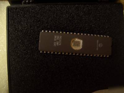 New microchip picstart plus 16C development programmer 