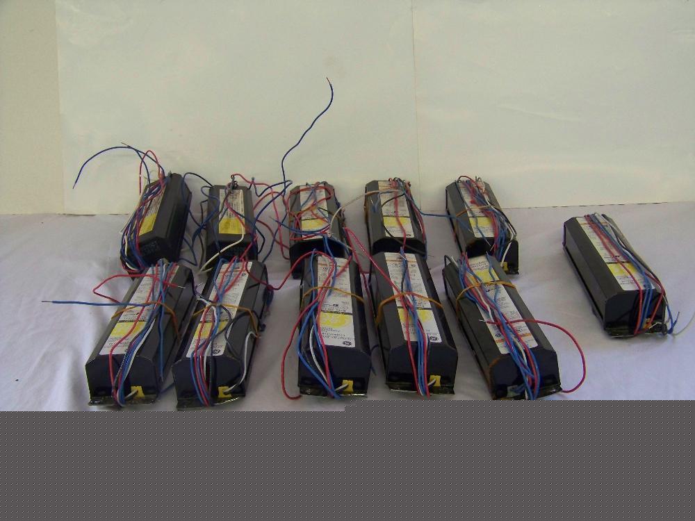 Lot of 11 electronic ballasts ge sylvania 120 volts