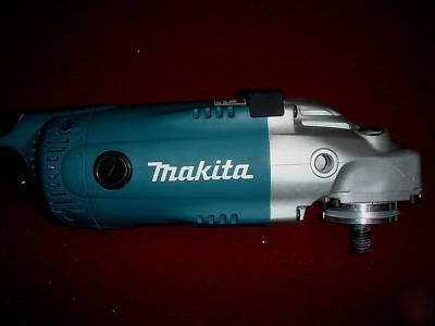 Makita 7â€ angle grinder model GA7021, 15 amp.
