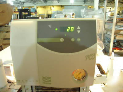 Neslab M33 low temperature re-circulating chiller