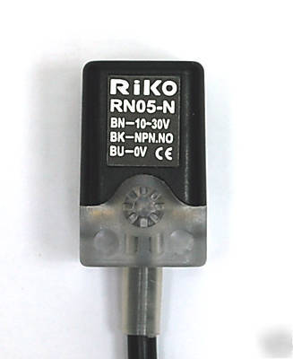 1PC riko proximity sensor RN05-n DC10~30V 4MM taiwan