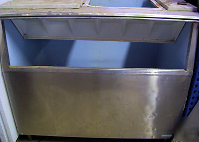 Bin 900 lb pound ice machine storage hoshizaki B900 sd