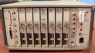 Hp 3852A data acquisition/control unit with 8 plug-ins