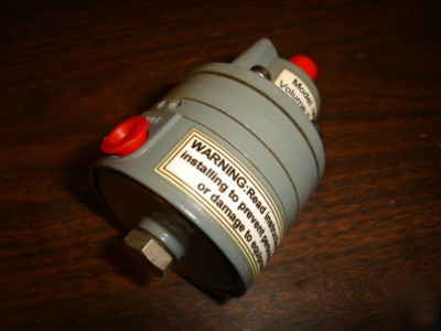 Moore model 41-30 precision regulator