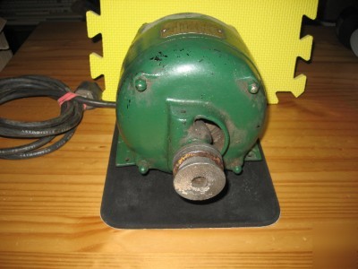 Motor electric 1/4 hp 1725 rpm 110 volt 5.4 amp 1 phase