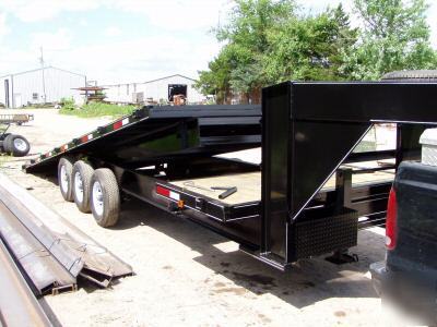 Deck over tilt bed trailer 21 k gooseneck 2010