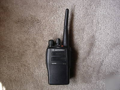 Motorola EX500 16CH uhf 450-512 radio 1250 w/charger ht