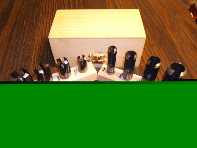 Professional 8P plug cutter set w case straight tapered