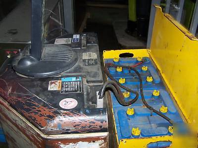 Crown walkie battery pallet truck jack fork lift PW3520