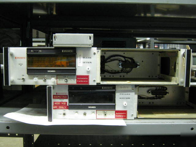 Dranetz 305C/102.7 phasemeter mainframe lot of two